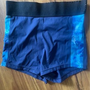 Abysse shorts